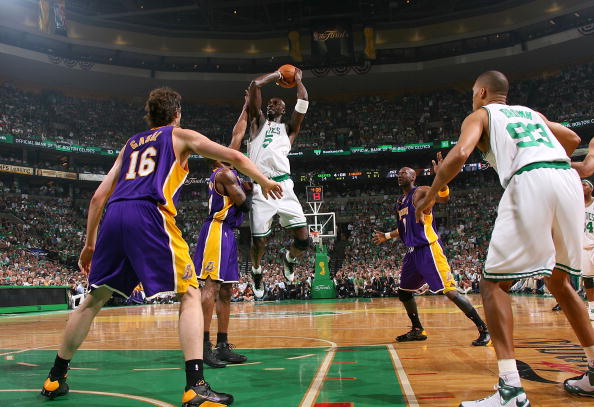 中超：云南玉昆队0-2不敌北京国安队.