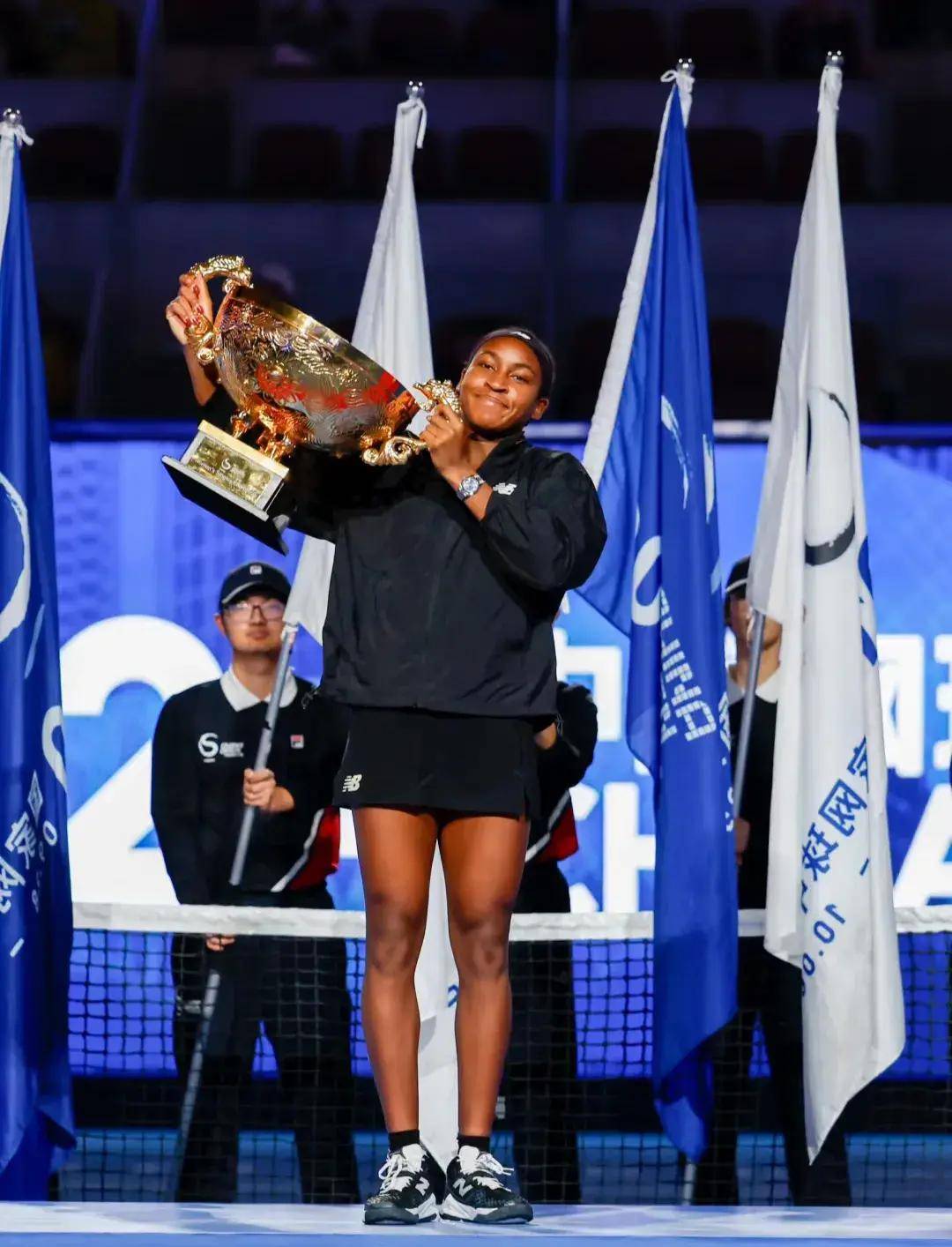 [图]詹姆斯32+7+6福克斯31+7 客场险胜国王.