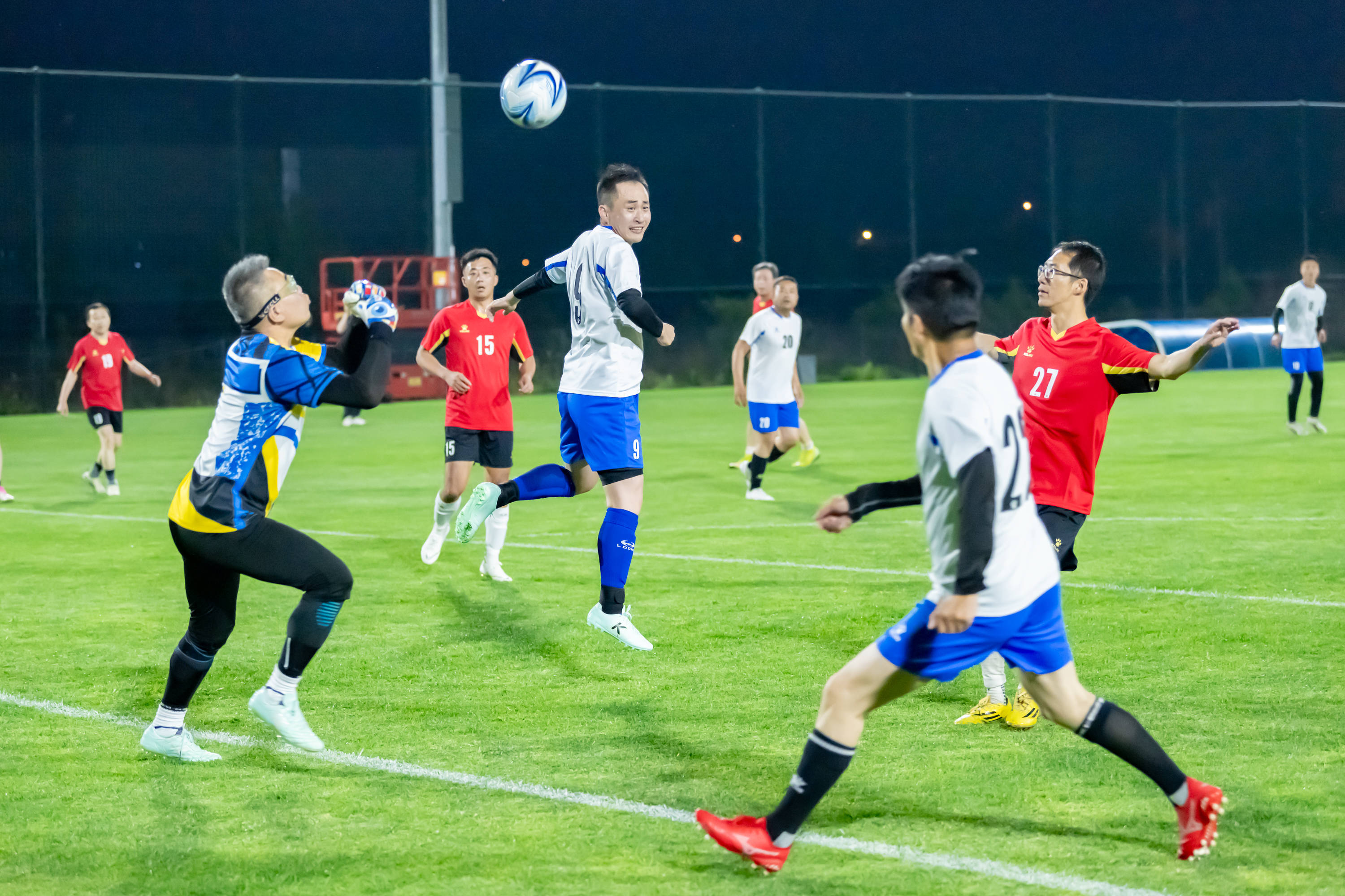 及球團經營 及球團經營