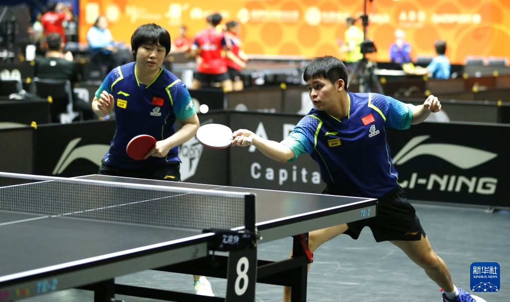 与此同时 与此同时