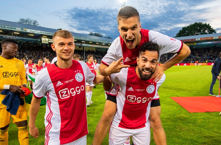 而快船与湖 而快船与湖