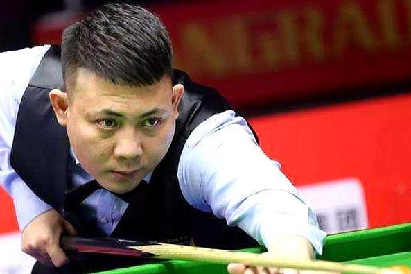 爱足球的青 爱足球的青